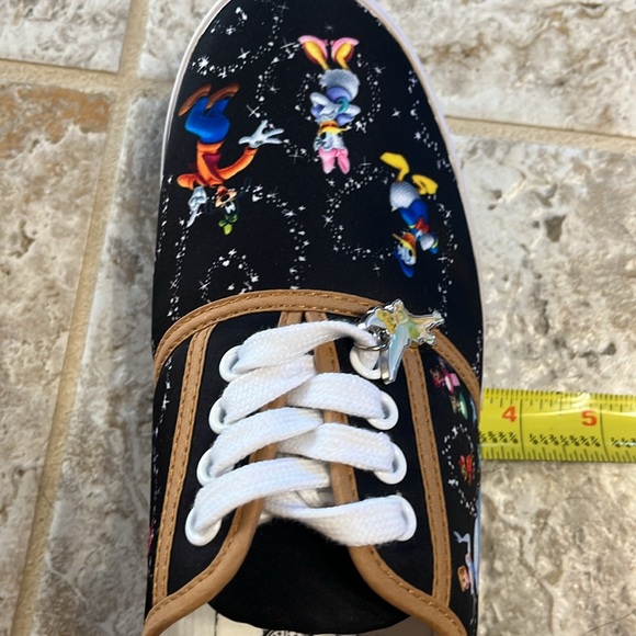 Disney (Bradford Exchange) Women’s Canvas size(8) shoes - Picture 11 of 11